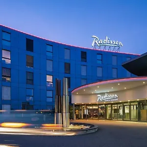 **** מלון Radisson Zurich Airport שוויץ